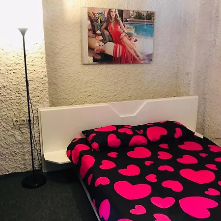 Diamond Club Apartment *